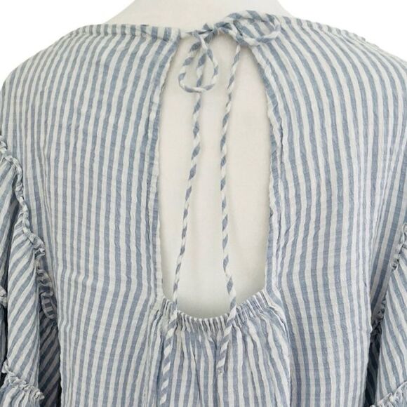 Chelsea & Theodore blue/white striped relaxed fit top, ruffled sleeves size M. - Picture 6 of 8